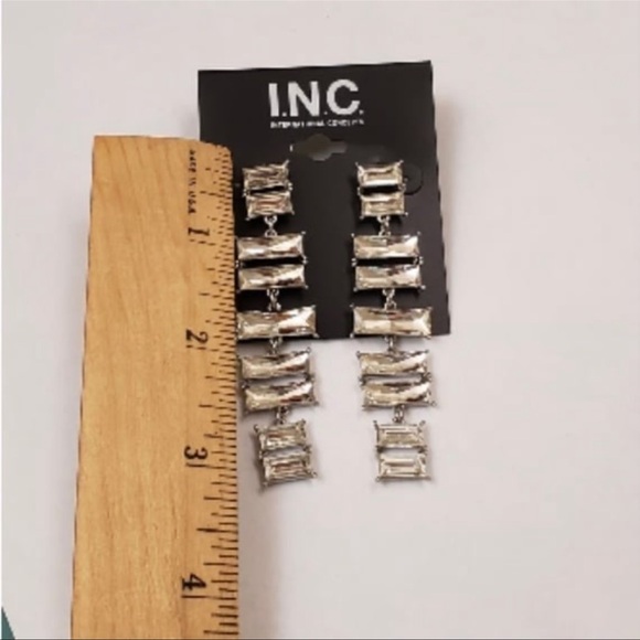 🆕INC International Concepts Women’s Silver Crystal Dangly Statement Earrings❤️❤️ - Picture 5 of 7